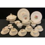 A Copeland Spode’s Jewel, pattern ‘Heath rose’ table service for six comprised of; six dinner