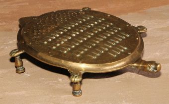 An Indian brass zoomorphic grater, as a turtle, 25cm long, early 20th century