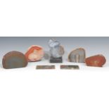 Geology - Five polished agate geode specimens, one mounted; two rectangular agate panels, various
