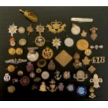 Military and other badges, regimental hat badges, buttons, awards etc inc Hindustan Leicestershire