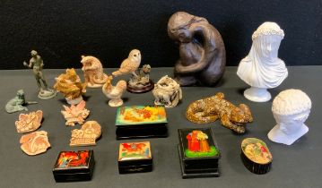 Boxes and objects - Harmony Kingdom figures, ‘King of the Hill’ Pangolin, Antinasto, etc; a