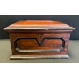 A Victorian mahogany sarcophagus shaped work box, fitted interior, 21.5 cm x 38cm