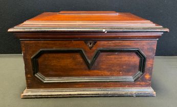 A Victorian mahogany sarcophagus shaped work box, fitted interior, 21.5 cm x 38cm