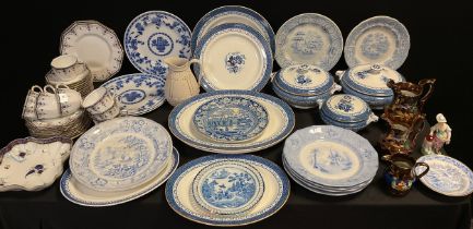 19th century and early 20th century ceramics - Staffordshire, etc, blue and white plates