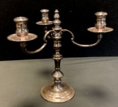 A William Comyns & Sons silver three branch candelabrum, London,1975, 947 grams gross