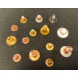 Jewellery - five 9ct gold mounted shirt studs, three with seed pearl tips, 4.6g gross; other