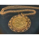 A Victorian sovereign pendant necklace, 1890, 9ct gold mount and chain, 17.7g gross