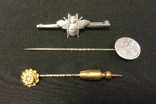 A Victorian diamond set 15ct gold tie pin, stamped 15ct, spiralled shaft, 1.6g; a Fattorini Bee