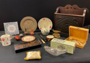 A carved oak magazine rack, Japanese lacquered scribes box, miniature brass anvil, marked 16.7.