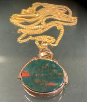 A bloodstone and carnelian swivel pendant necklace, 9ct rose gold mount, 9ct gold chain, 8.6g gross