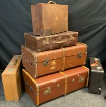 Vintage Luggage - Two travelling trunks; four suitcase (6)