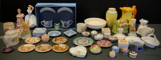 Ceramics - Wedgwood Millennium cups and saucers, Royal Doulton Shelia, Coalport Promenade, Jeff