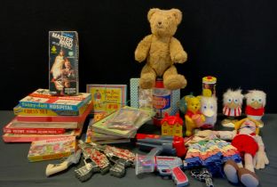 Toys and juvenilia - vintage toys and puzzles including play toys and children’s books, dolls, teddy