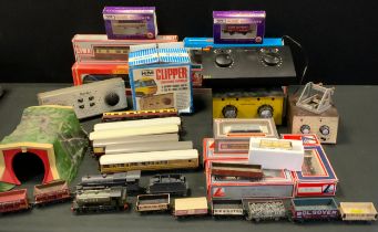 OO gauge - Hornby, Lima, Airfix etc inc Hornby City of London special limited edition 2-6-2