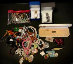 Jewellery & Watches - blue john and river wash pebble mounted bracelet, others, beads, dress