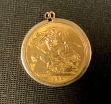 An Elizabeth II sovereign, 9ct pendant mount, 1966, London mint, 8.9g gross