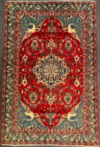 A Central Persian Ishfahan rug / carpet, 218cm x 143cm.