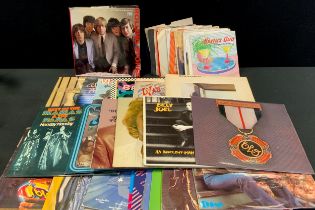 Vinyl Records - Lps and singles - ELO, Dire Straits, Alison Moyet, Dexys Midnight Runners,