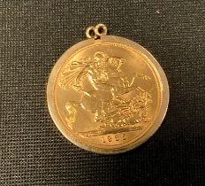 An Elizabeth II sovereign, 9ct pendant mount, 1965, London mint, 9.1g gross