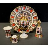 Royal Crown Derby 1128 pattern, including; frilled edge plate, 22cm diameter, decorative egg and