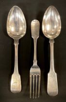 A George IV silver serving spoon, probably William Eley, London 1826, 2.45ozt; others plated (3)