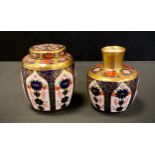 A Royal Crown Derby 1128 pattern, ‘Old Imari’, ginger jar and cover, 12cm high, compressed vase,