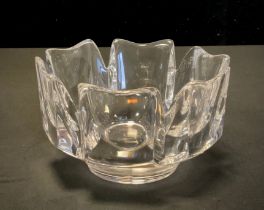 An Orrefors art glass bowl, ref JY 38 Y-14, shaped petal sides, 14.5cm wide.