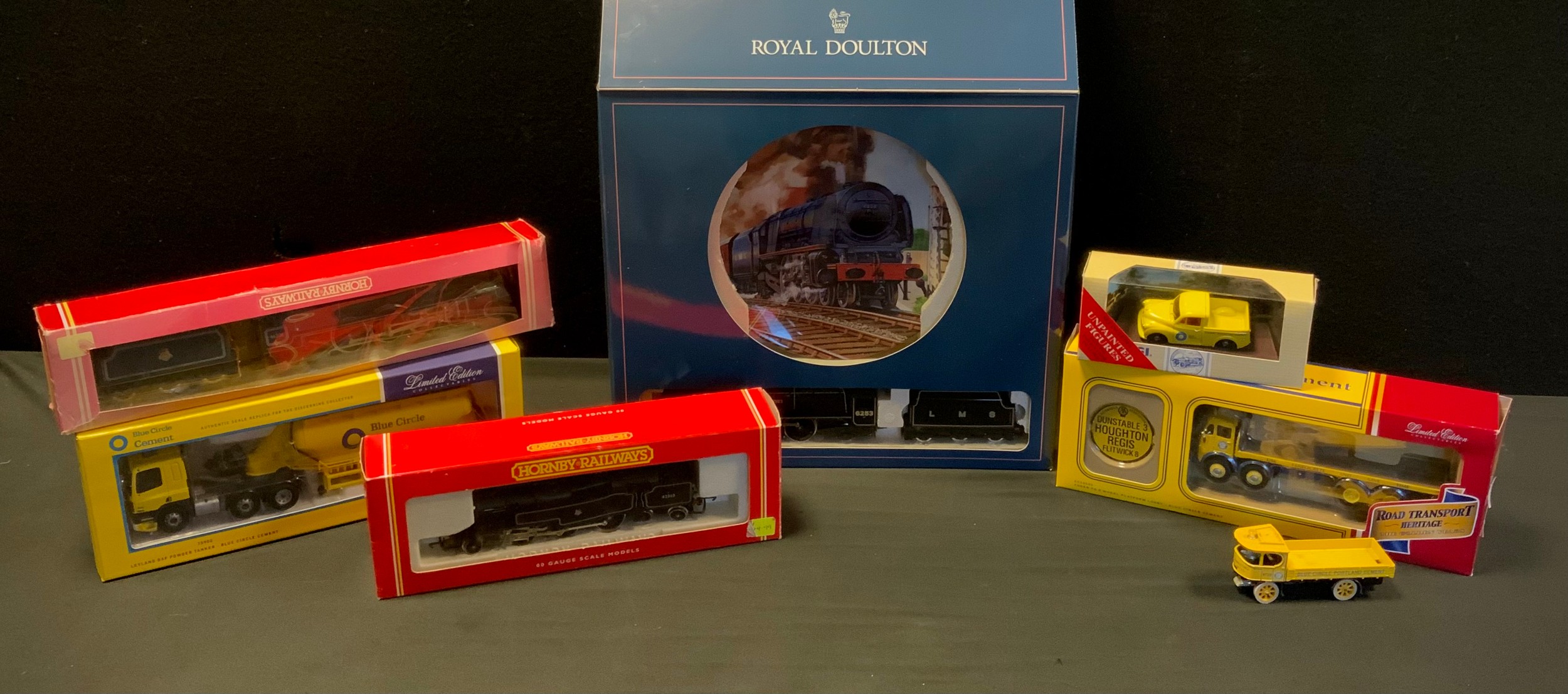 Hornby royal Doulton time for a change 50th edition collector’s plate; 00 gauge Br locomotive, 00