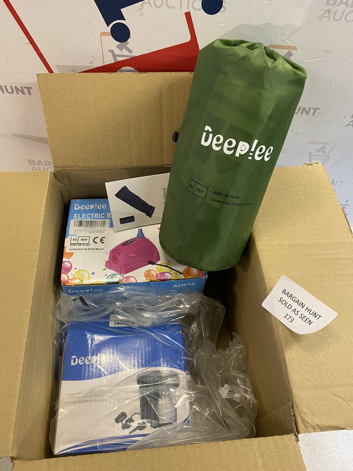 RRP £60 Box of Camping Items, 3 pieces (for contents, see description) - Image 2 of 2