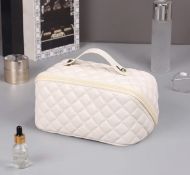 RRP £18.99 Large Capacity Travel Make Up Cosmetic Bag PU Layered Waterproof Organiser Bag with Zip
