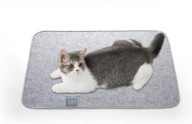 RRP £36 Set pf 4 x Luxear Pet Mat Pad Washable Reusable Absorbent Cat, Dog pad with Humidity