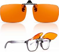 Approx RRP £200 Box of Goiteia Photochromic Clip On Sunglasses Over Prescription Glasses Men