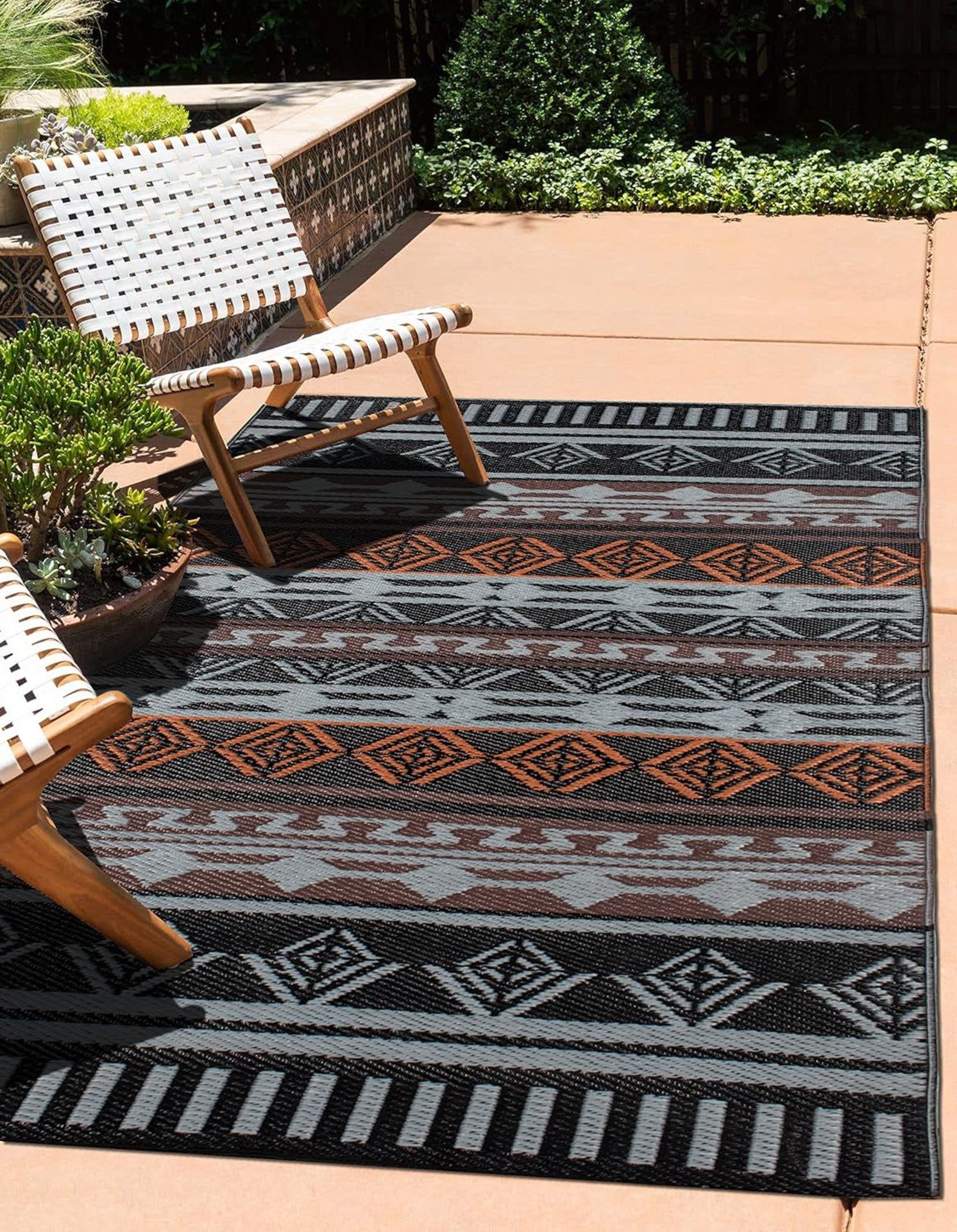 RRP £69.99 Green Decore Lightweight Reversible Stain Proof Plastic Outdoor Rug Tenet Black Brown,