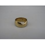 9ct gold wedding band 6.2gms size p