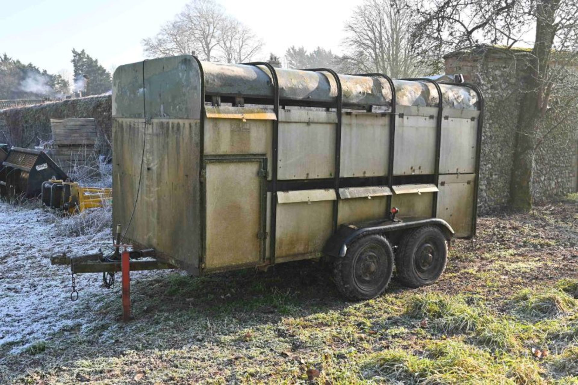 livestock trailer twin axle