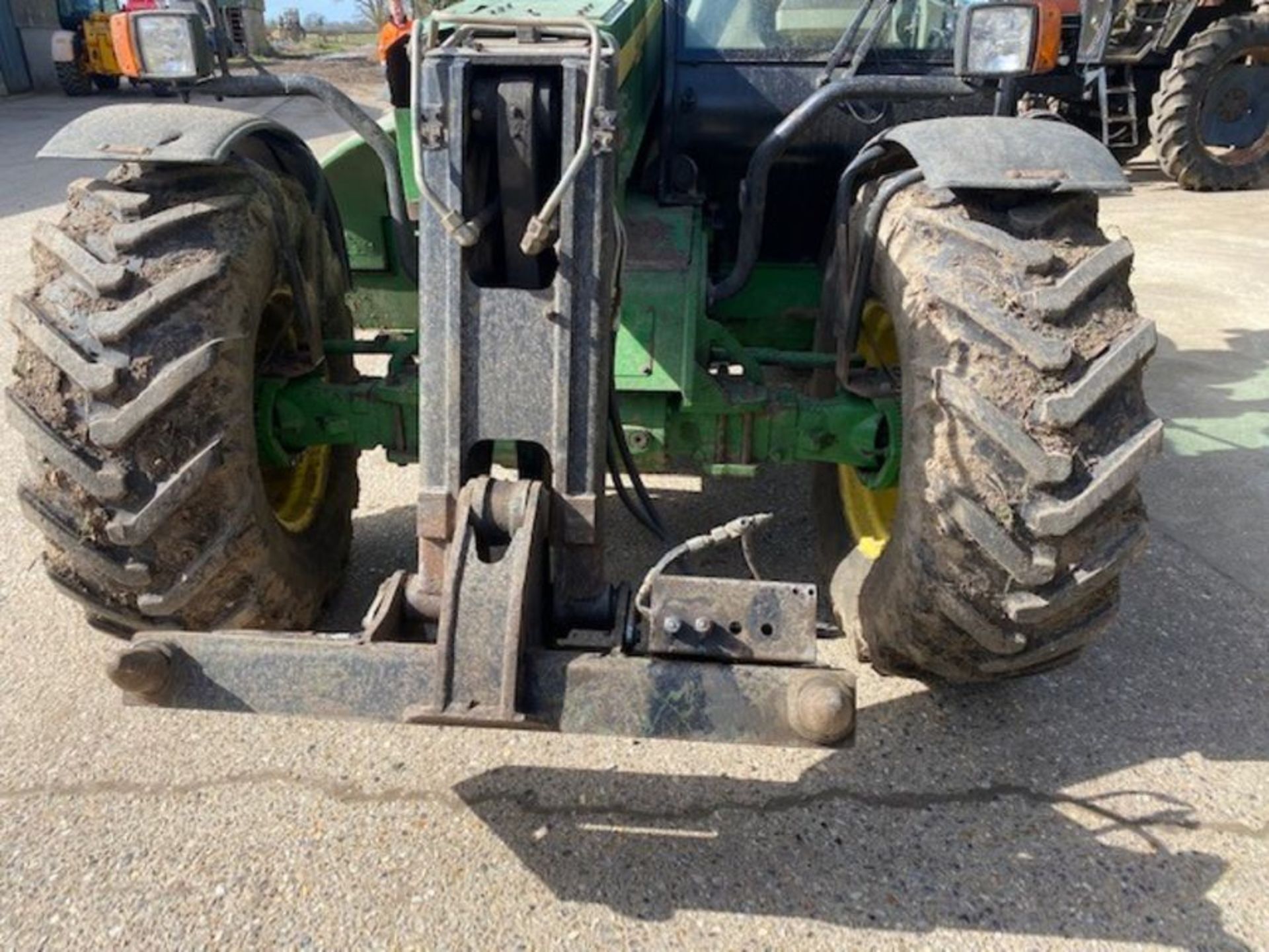 John Deere 3215 two wheel drive telehandler / 05 plate / hours 9519 - Image 10 of 11