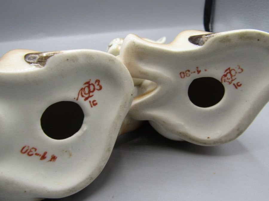 A pair ceramic lions - Image 2 of 2