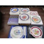 Aynsley cake plate with server 'wild tudor' in box, Wedgwood 10th anniversary christmas plate 1978