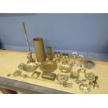 Mixed brass items to include horse brasses and trench art etc