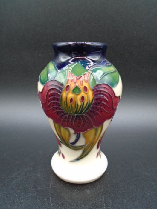 3 Moorcroft Anna Lily pattern small vases design by Nicola Slaney, impressed and painted marks to - Image 2 of 10