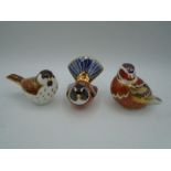 3 Royal Crown Derby bird paperweights to incl Willow Tit, Fantail and Chaffinch, all with stoppers