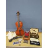 Collectors lot to include violin, replica flintlock pistol, large shell and ship cufflinks etc