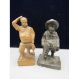 2 carved figures15cmH