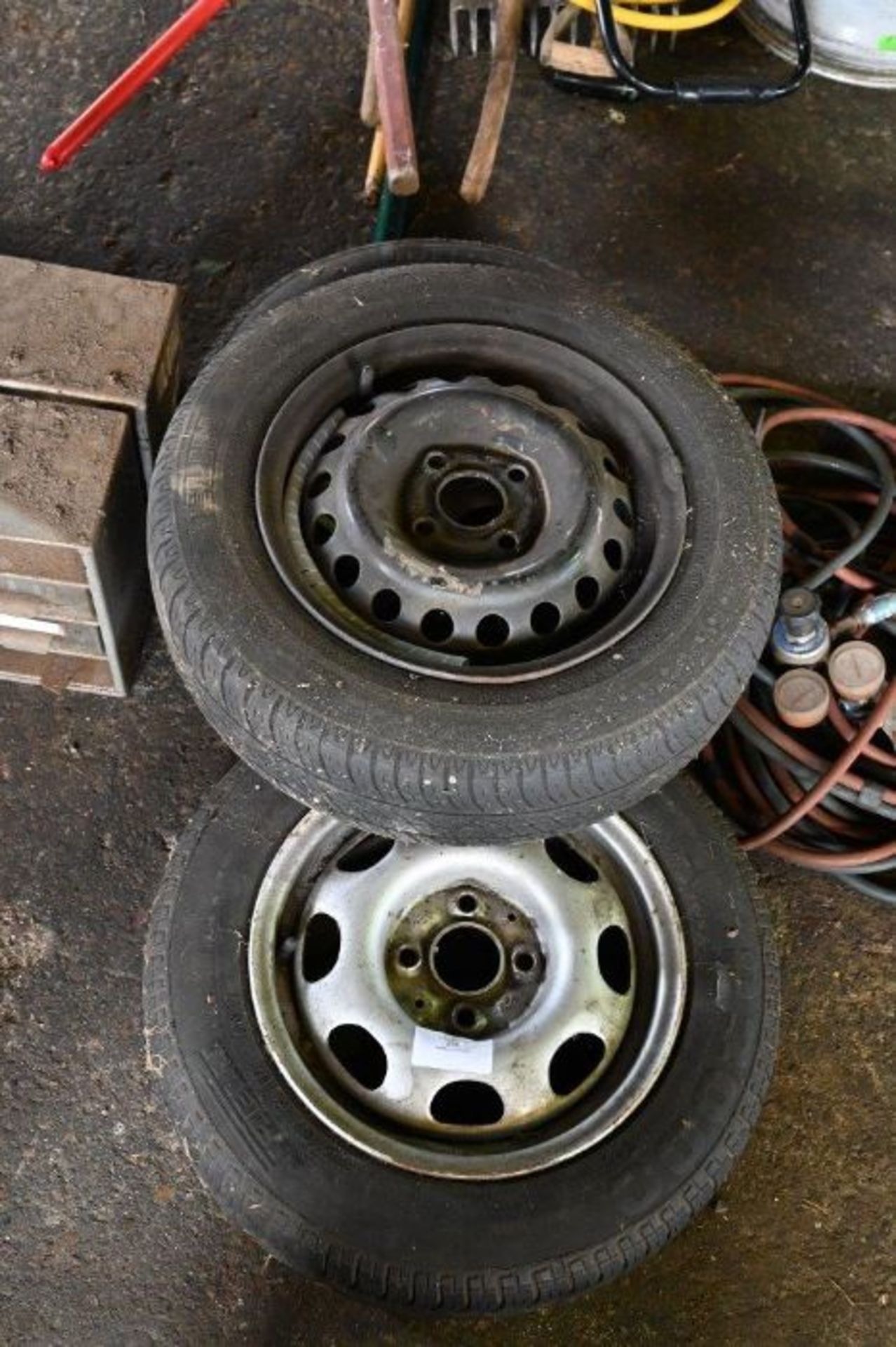 3 ford wheels with tyres