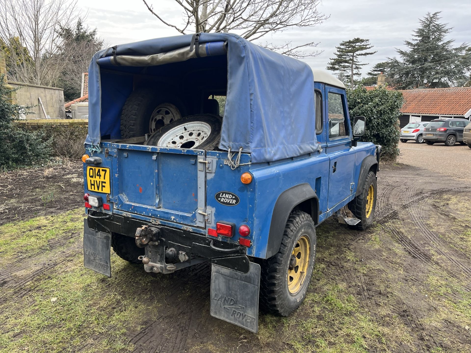 1992 Land Rover Defender, SWB pickup, blue complete with spare wheels and a heavy duty winch in - Image 7 of 12