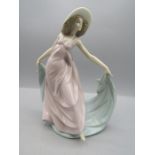 Lladro figurine dancing lady #5663 23cmH  restored