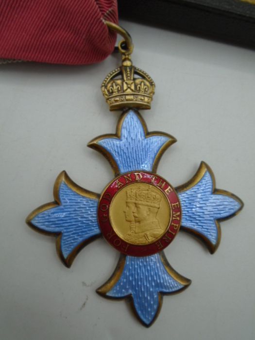 CBE Commander of the Order of the British Empire Medal awarded to Dr T J Drakeley, former - Image 4 of 16