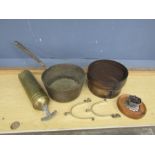 Heavy brass pan, brass fire extinguisher and riding spurs/stirrups etc