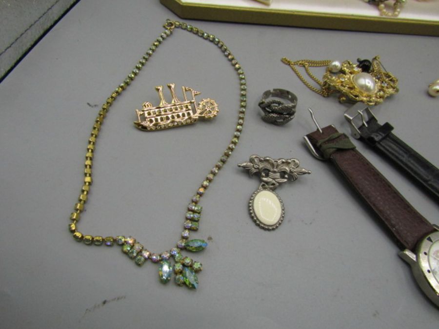 Costume jewellery and watches - Image 3 of 5