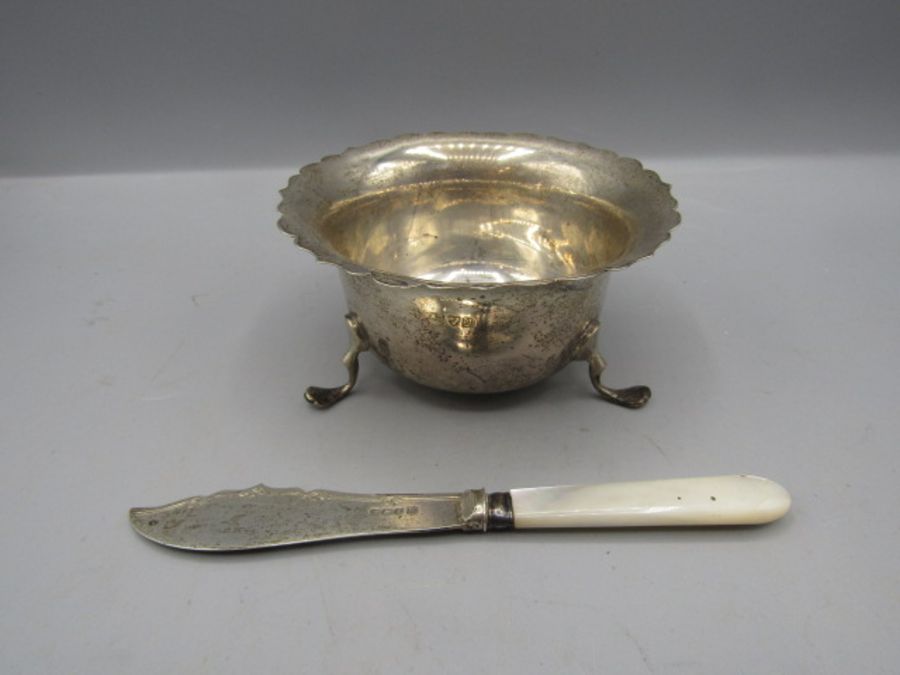 Silver hallmarked sugar bowl and mother of pearl knife with silver blade 100gmd gross weight